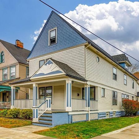 Upscale Historic Home Near Downtown, Hall Of Fame, Beach, Arenas Cleveland Exterior photo